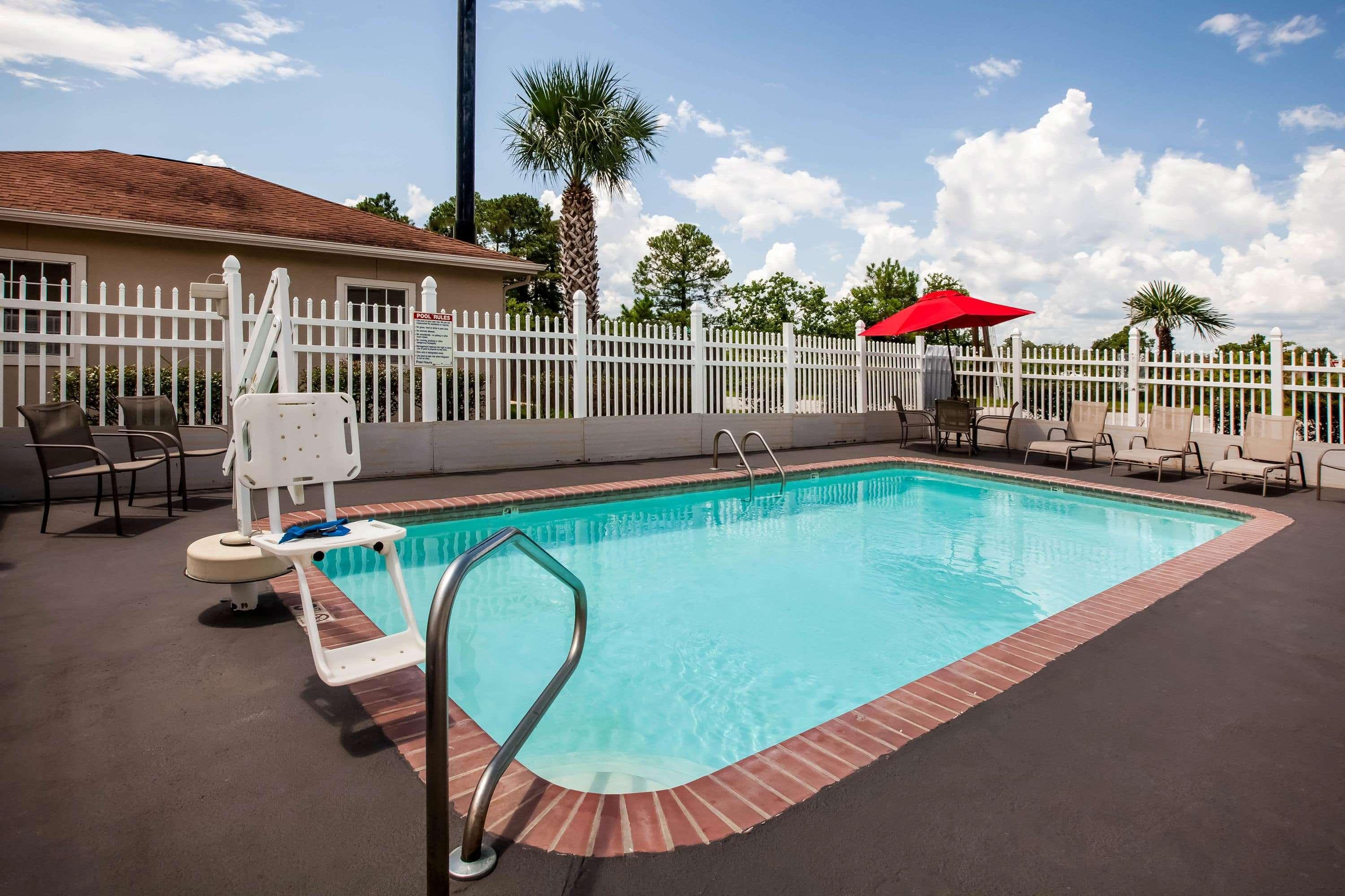 Days Inn By Wyndham Sulphur La Exterior photo