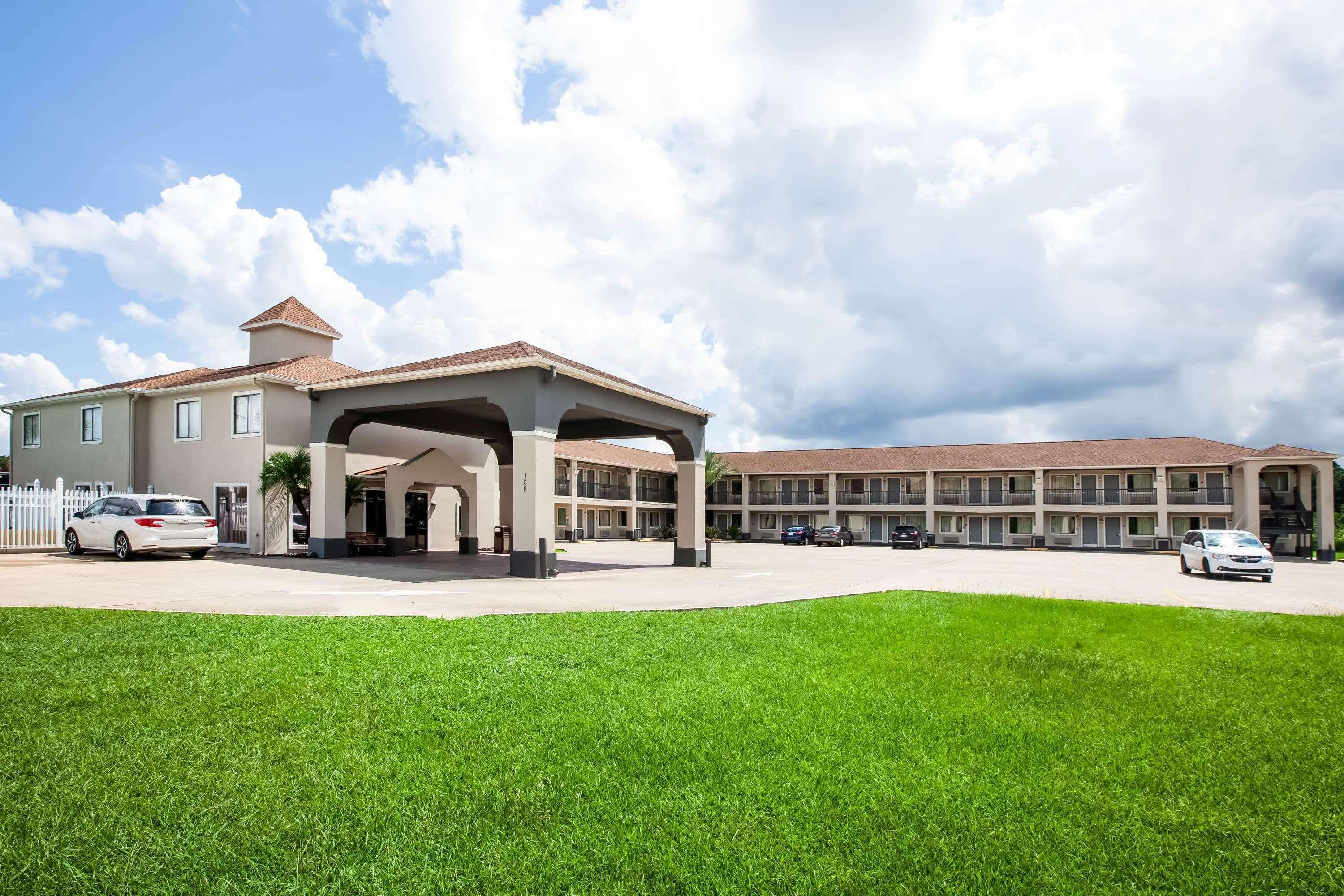 Days Inn By Wyndham Sulphur La Exterior photo