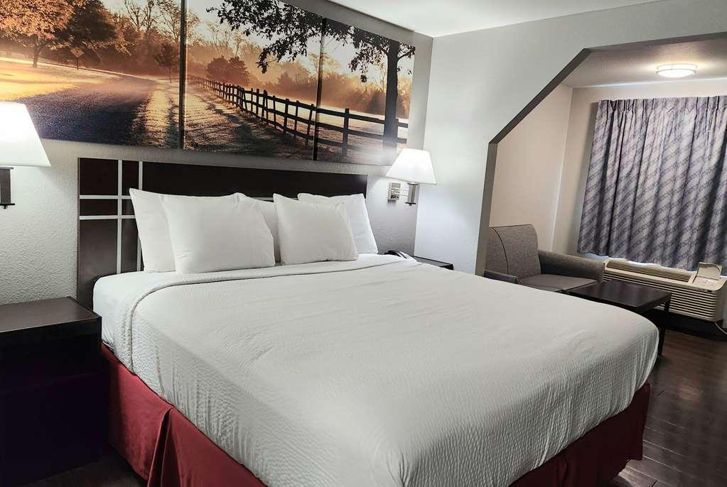 Days Inn By Wyndham Sulphur La Room photo